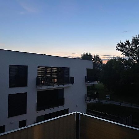 Greenbay Apartment With Free Parking Trenčín Dış mekan fotoğraf