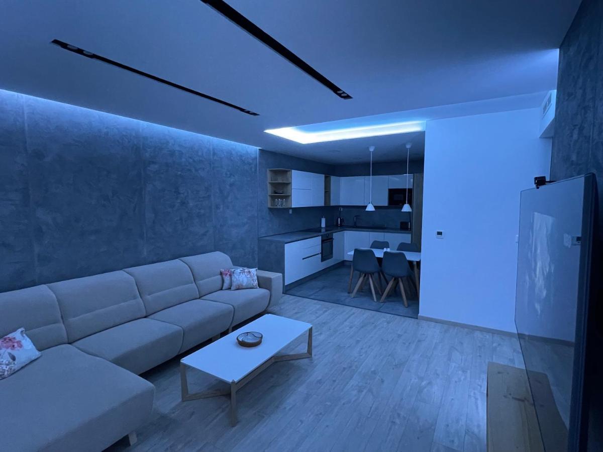 Greenbay Apartment With Free Parking Trenčín Dış mekan fotoğraf