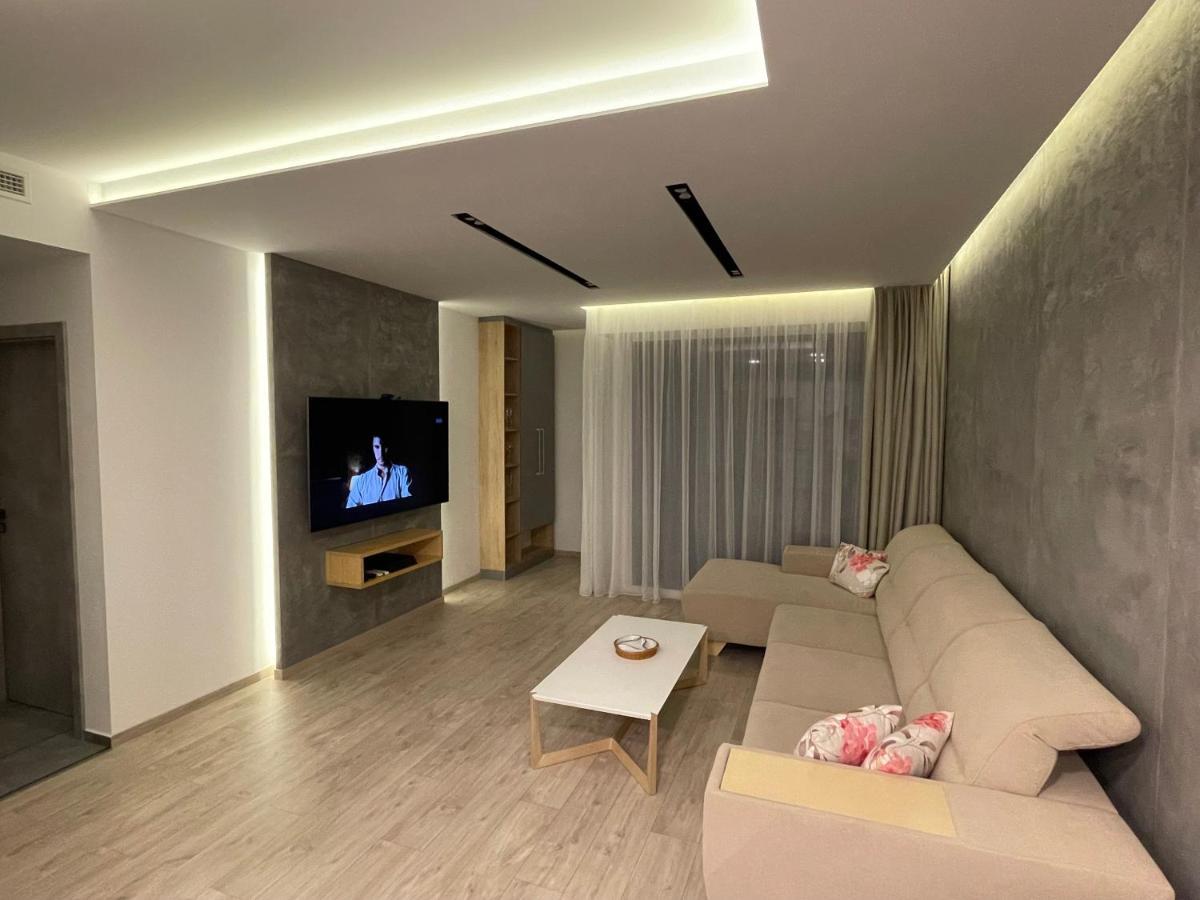 Greenbay Apartment With Free Parking Trenčín Dış mekan fotoğraf