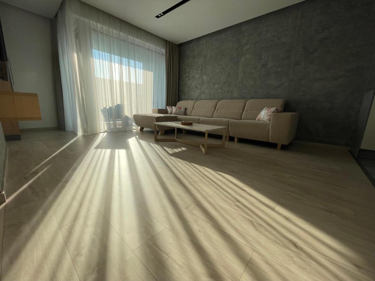 Greenbay Apartment With Free Parking Trenčín Dış mekan fotoğraf