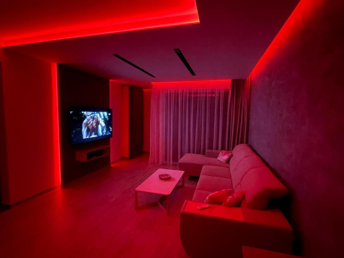 Greenbay Apartment With Free Parking Trenčín Dış mekan fotoğraf