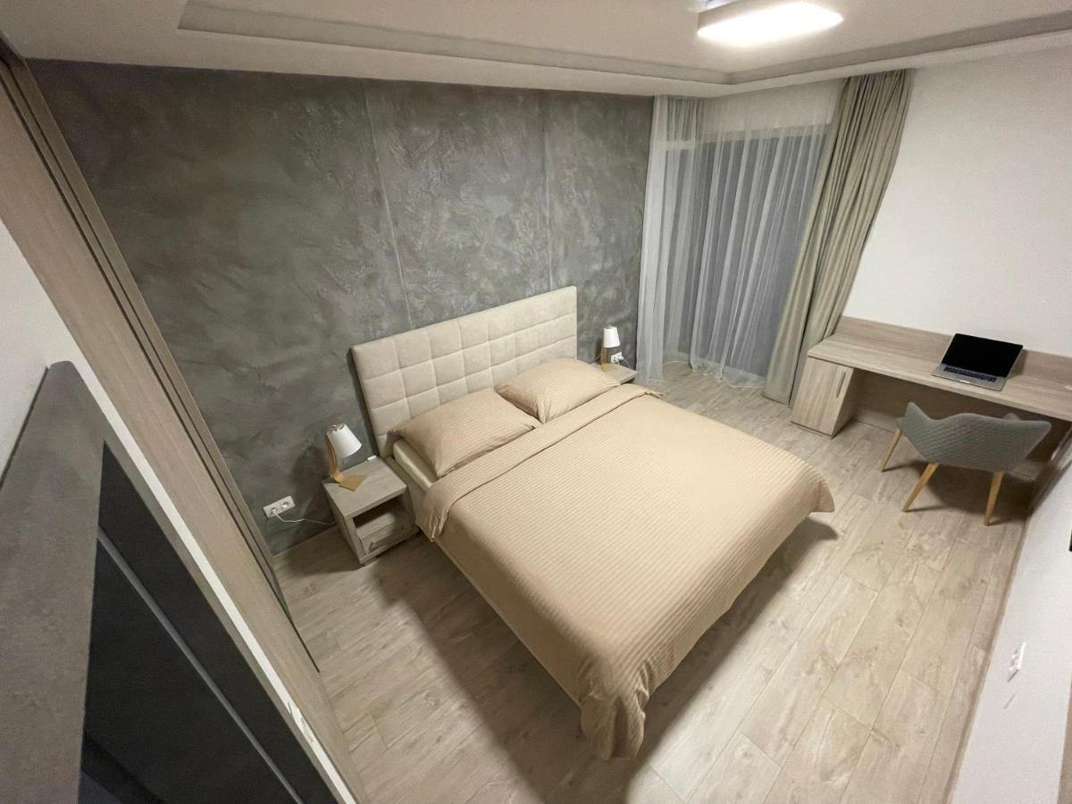 Greenbay Apartment With Free Parking Trenčín Dış mekan fotoğraf