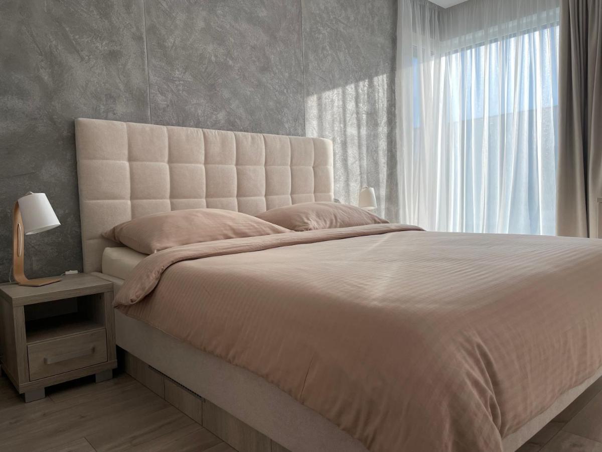 Greenbay Apartment With Free Parking Trenčín Dış mekan fotoğraf