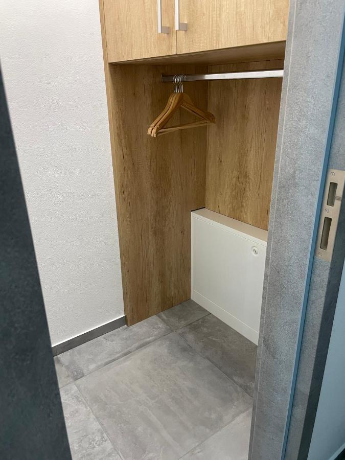 Greenbay Apartment With Free Parking Trenčín Dış mekan fotoğraf