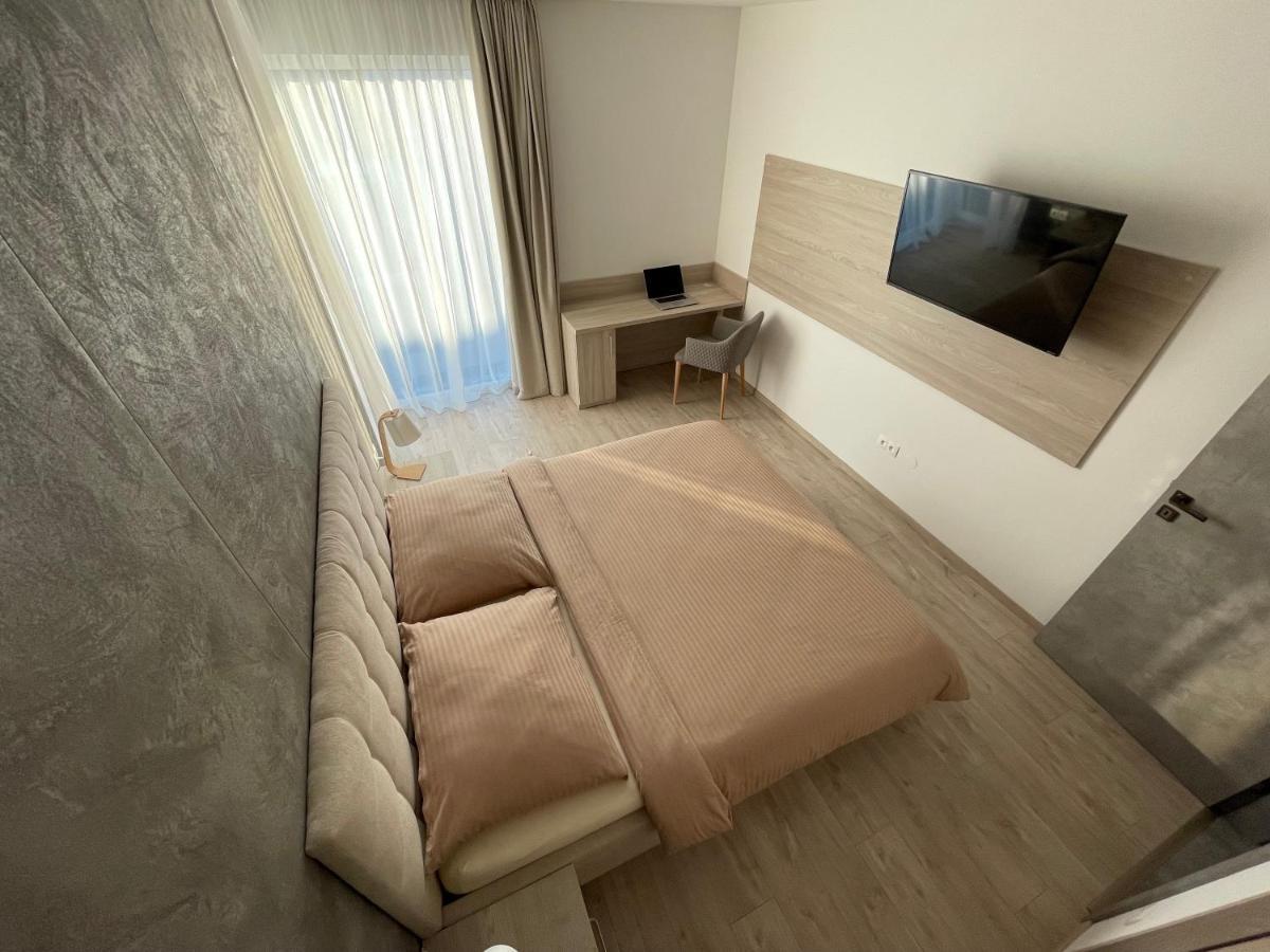 Greenbay Apartment With Free Parking Trenčín Dış mekan fotoğraf